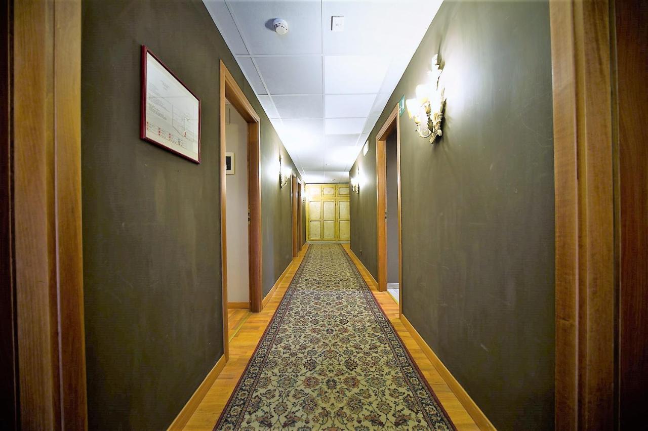 Hotel Aaron Mestre Exterior photo