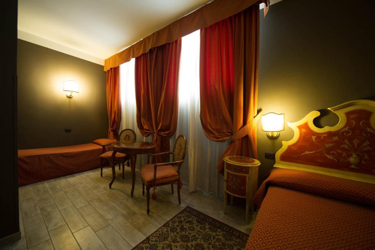 Hotel Aaron Mestre Exterior photo